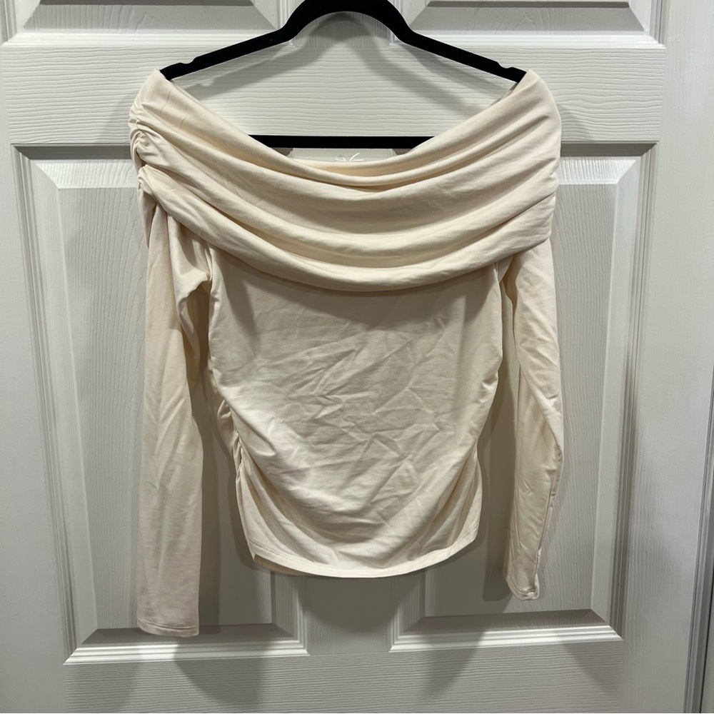 Reformation Florentina Off-Shoulder Cream Top, medium (runs small) - Picture 10 of 10